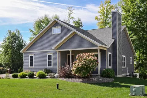 3004 Verona Ct, Lysander, NY 13027