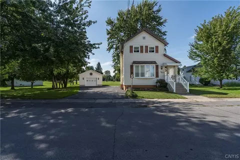 151 Boon St, Watertown, NY 13601