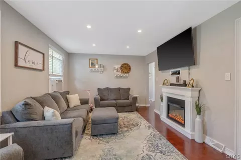 Other - 5 Brandon Cir, East Syracuse, NY 13057 photo 2 of 5