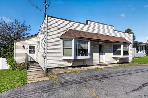 5367 Bear Rd, Syracuse, NY 13212
