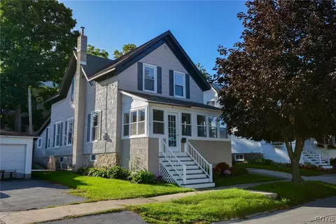 3 Bethune St, Alexandria, NY 13607