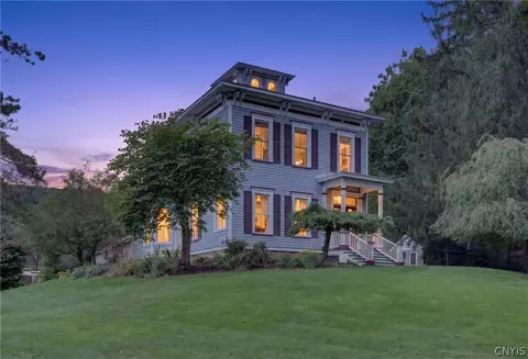 55 North St, Marcellus, NY 13108