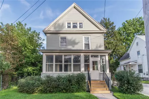 217 S Hamilton St, Watertown, NY 13601
