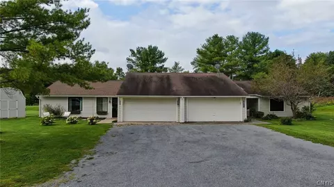 21450 Fairway Cir, Alexandria, NY 13640