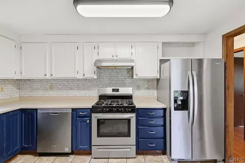 Kitchen - 2061 Rabbit Ln, Phoenix, NY 13135 photo 1 of 2