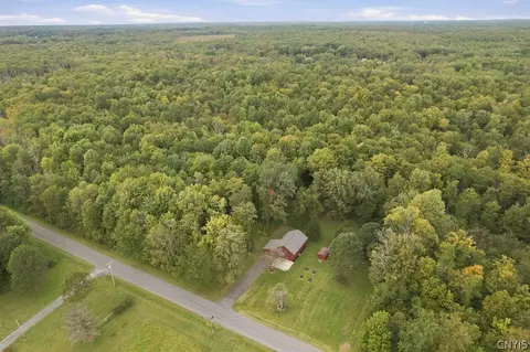 View/Area - 2061 Rabbit Ln, Phoenix, NY 13135 photo 1 of 2