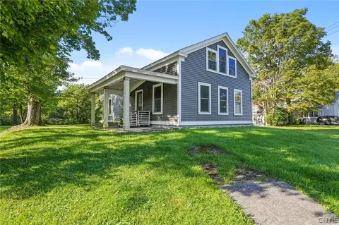 61 W Main St, Morrisville, NY 13408