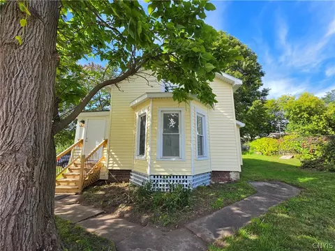42 Bridge St, Champion, NY 13619