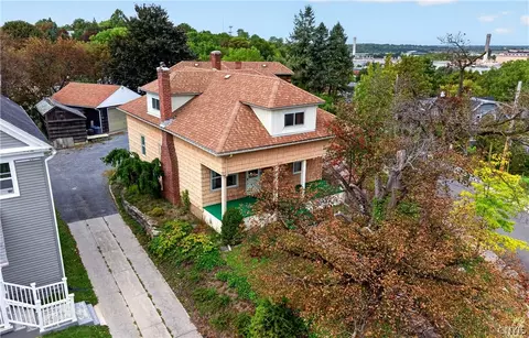 112 Summit Ave, Geddes, NY 13209
