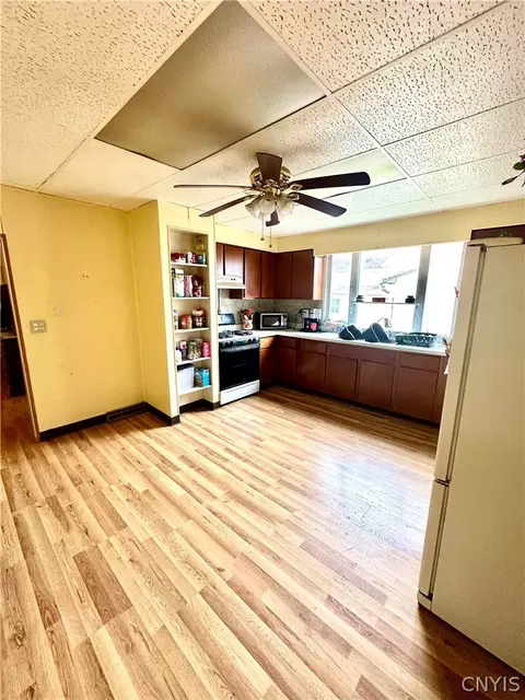 Kitchen - 328 Eastern Ave, Herkimer, NY 13350 photo 1 of 6