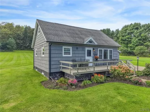 Exterior - 949 North Rd, Tully, NY 13159 photo 3 of 8