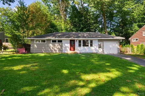 116 David Dr, Syracuse, NY 13212