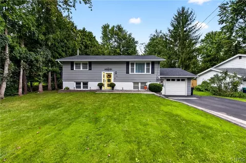 126 Hulbert St, Minoa, NY 13116