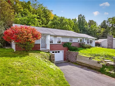 38 Forest Rd, New Hartford, NY 13413