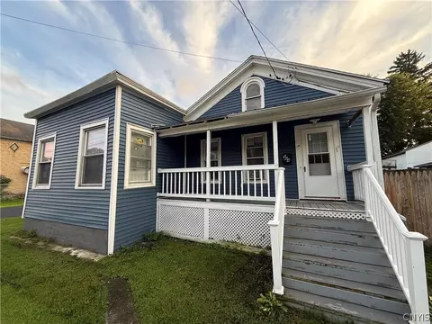 504 Eagle St, Utica, NY 13501