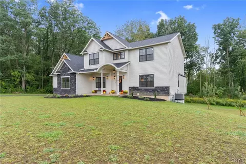 Exterior - 2020 Rubicon Rd, Lysander, NY 13027 photo 2 of 5