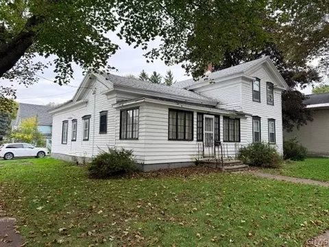 224 N Main St, Lenox, NY 13032