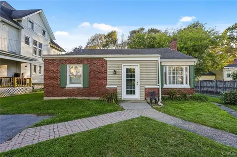 103 Ross Pl, Auburn, NY 13021