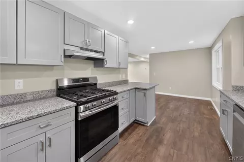 Kitchen - 101 E Oakley Dr, Syracuse, NY 13205 photo 2 of 4