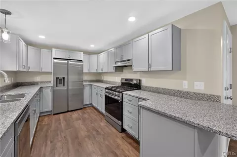 Kitchen - 101 E Oakley Dr, Syracuse, NY 13205 photo 1 of 4