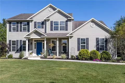 4789 Verplank Rd, Clay, NY 13041