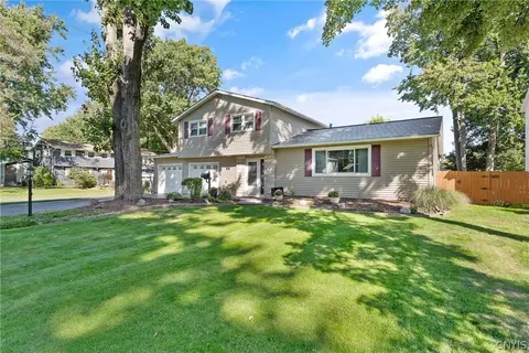 301 Catherine St, North Syracuse, NY 13212