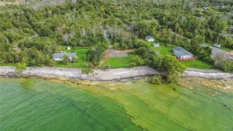 11155 Rays Bay Rd, Henderson, NY 13650