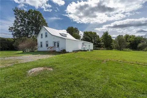 29951 Nys Route 37, Le Ray, NY 13637
