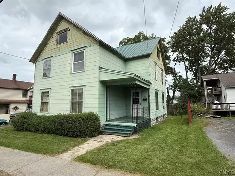 408 Prospect St, Watertown, NY 13601