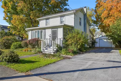 2725 Mechanic St, Brutus, NY 13166