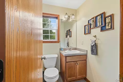 Bath - 6418 Killoe Rd, Lysander, NY 13027 photo 3 of 3