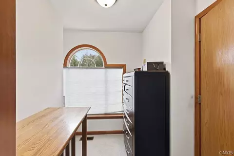 Entry Way - 6418 Killoe Rd, Lysander, NY 13027 photo 5 of 7