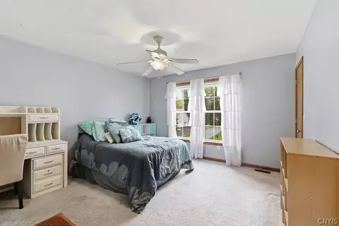 Bedroom - 6418 Killoe Rd, Lysander, NY 13027 photo 6 of 9