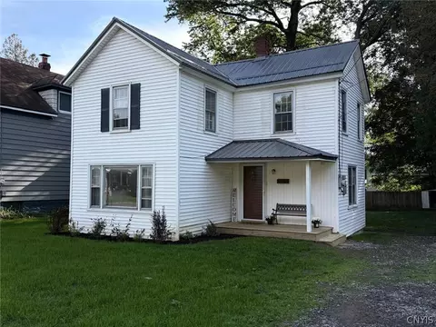 22 Samson St, Cortland, NY 13045
