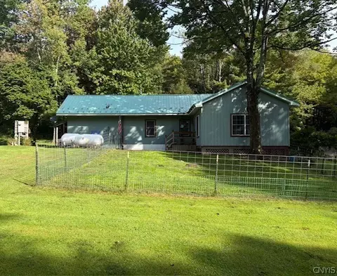 11205 Jones Rd, Remsen, NY 13438