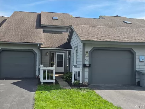 435 Summerhaven Dr N, East Syracuse, NY 13057