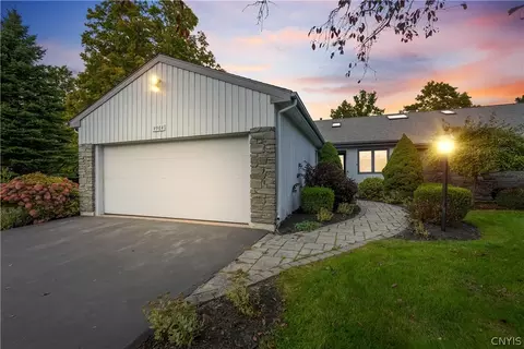 4964 Ravine Rd, Fayetteville, NY 13066