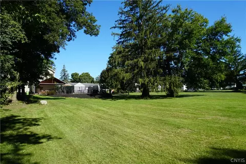 4430 S Onondaga Rd, Onondaga, NY 13120