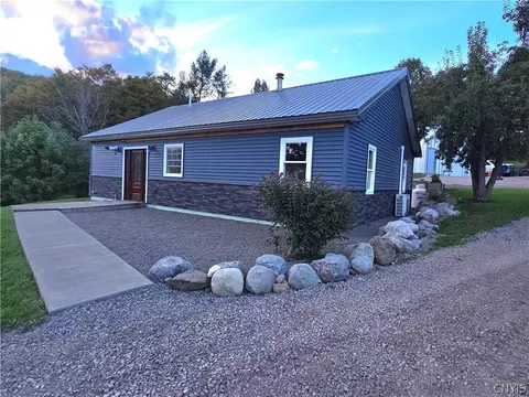 7503 Coon Rd, Deruyter, NY 13052