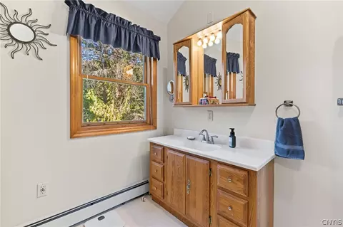 Bath - 9072 Dinglehole Rd, Lysander, NY 13027 photo 3 of 3