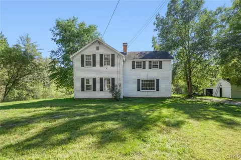 43 Bock Dr, Volney, NY 13069