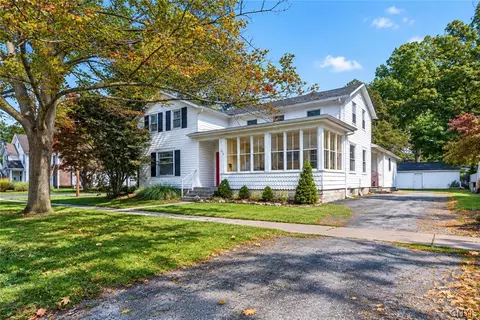 214 3rd St, Salina, NY 13088