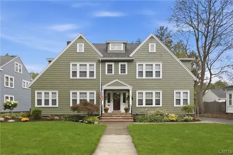 221 Brattle Rd, Syracuse, NY 13203