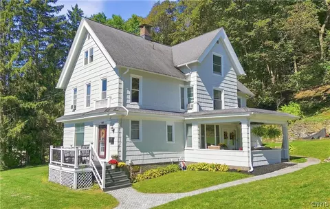 686 E Monroe St, Little Falls, NY 13365