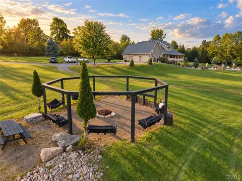 Exterior - 954 Whiting Rd, Jordan, NY 13080 photo 13 of 15