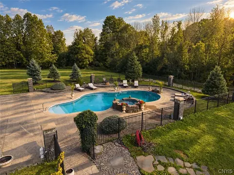 Exterior - 954 Whiting Rd, Jordan, NY 13080 photo 12 of 15