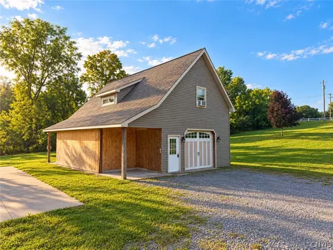Exterior - 954 Whiting Rd, Jordan, NY 13080 photo 14 of 15