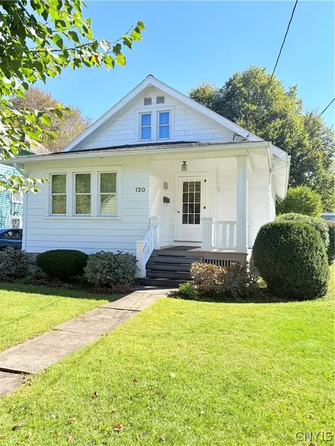 120 Lyon Pl, Utica, NY 13502