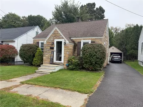 10 Dexter Ave, Whitestown, NY 13492