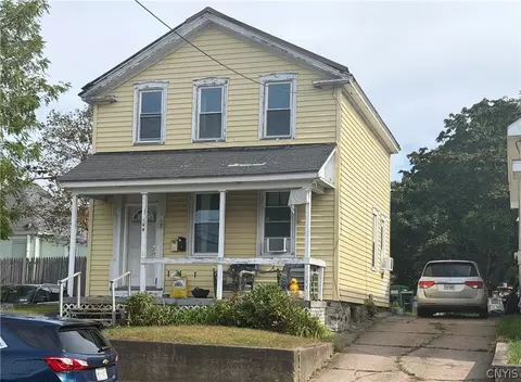 109 Liberty St, Oswego, NY 13126